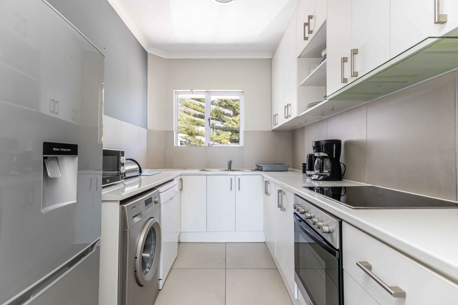 To Let 2 Bedroom Property for Rent in Camps Bay Western Cape